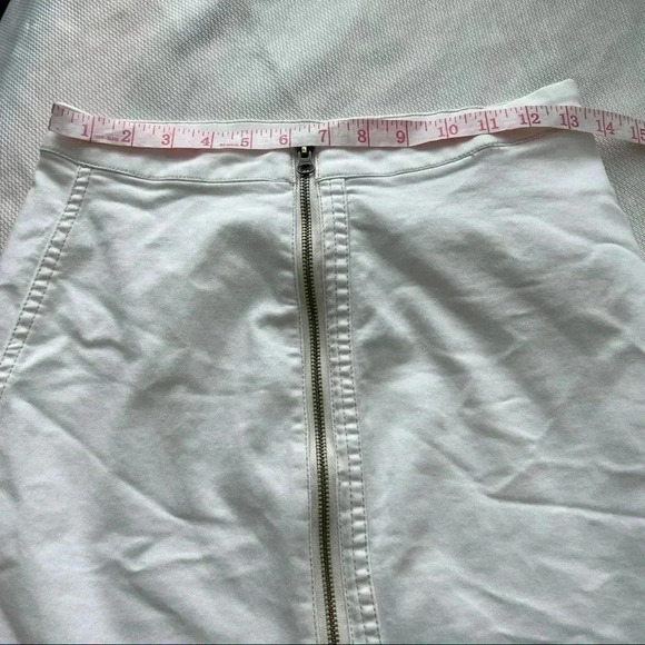 Free People White Denim Skirt  Size 6 - Picture 6 of 7